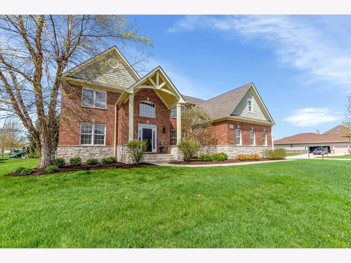 Homes Sold White Ash Farm Plainfield Illinois, 12130 Red Clover