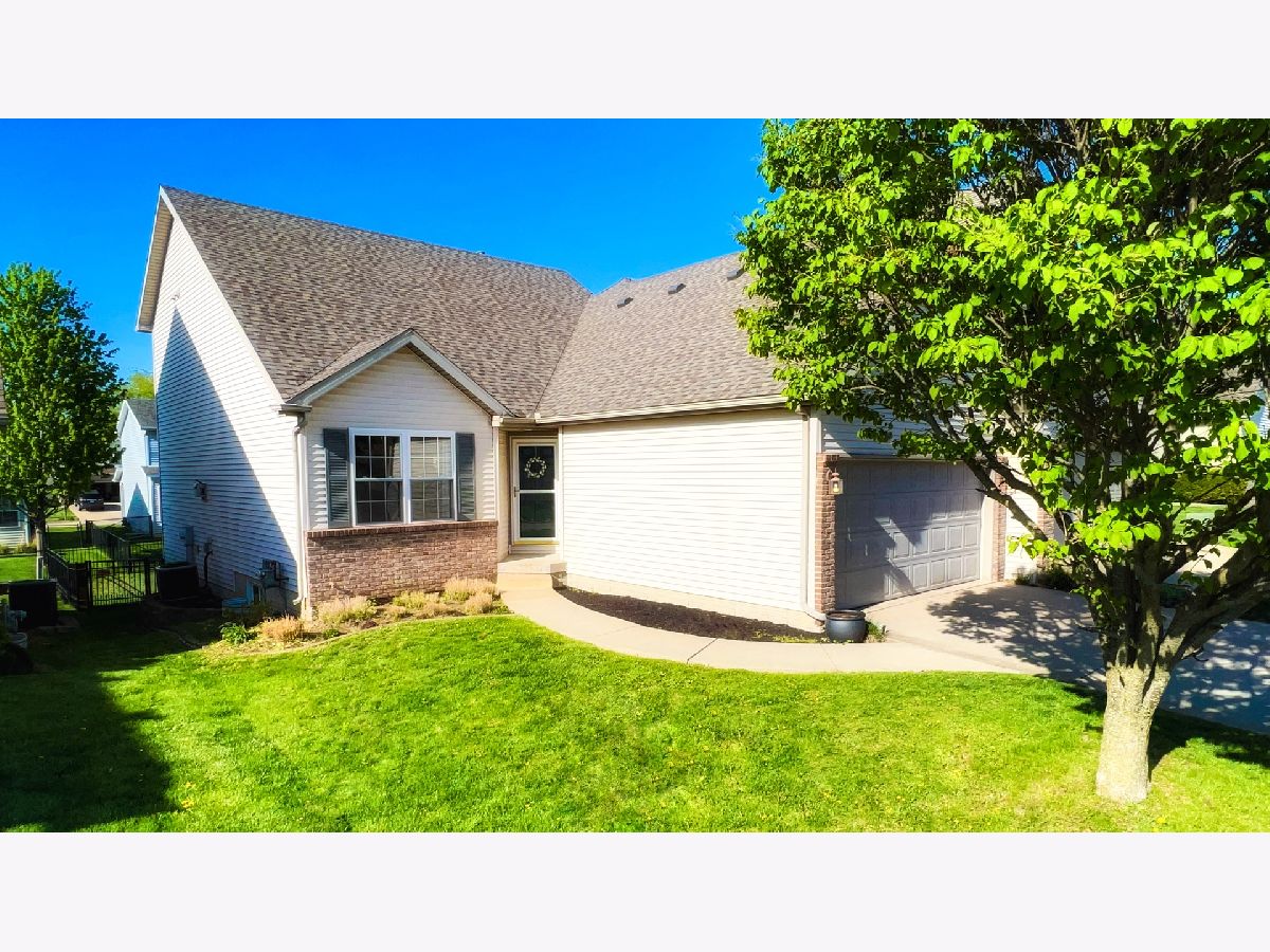 Condos & Townhomes Sold Beechwood Commons Normal Illinois, 460 Beechwood