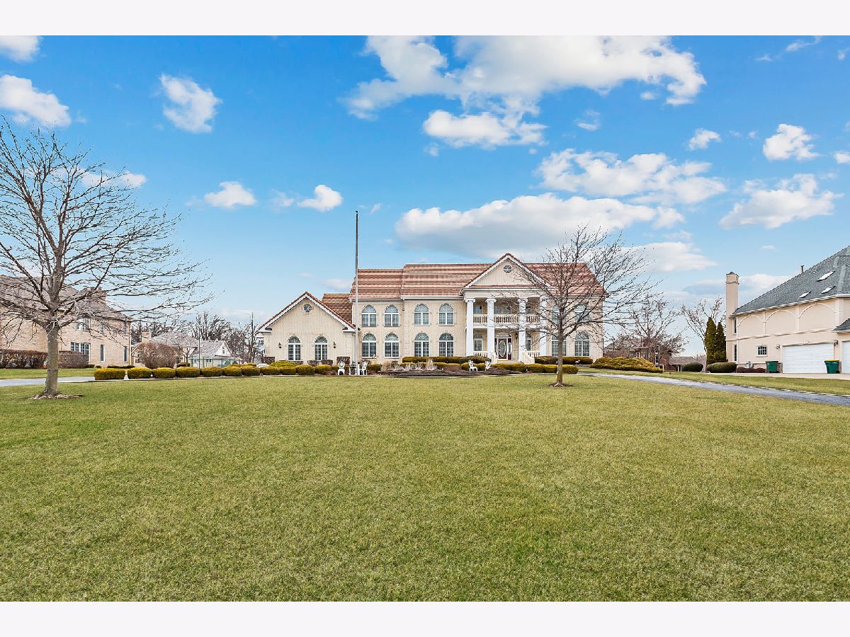 Homes Sold Equestrian Estates Lemont Illinois, 3 Surrey