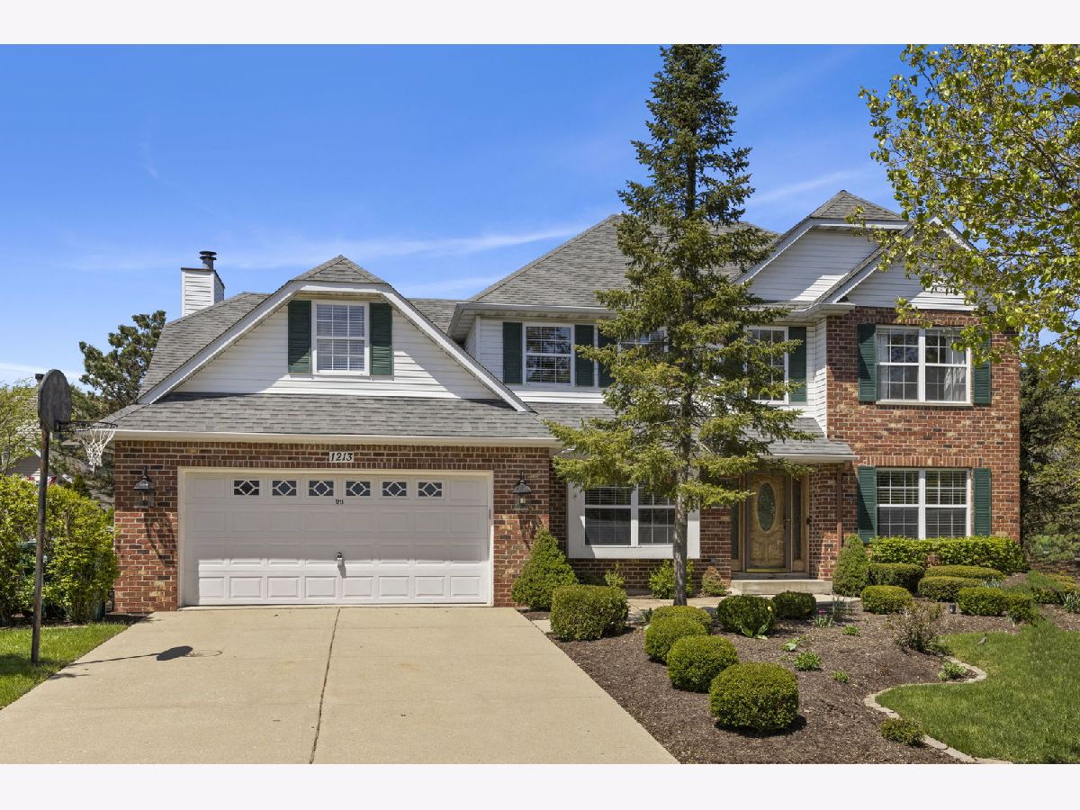 Homes Sold Vintage Shorewood Illinois, 1213 David A Barry