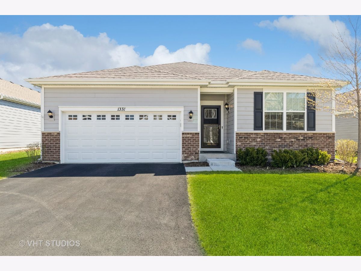 Homes Sold Sanctuary Of Bull Valley Woodstock Illinois, 1331 Redtail