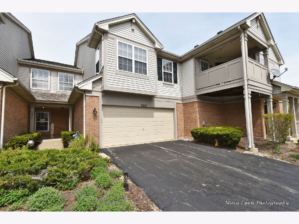 Townhomes & Condos & Homes Sold Greenwich Square Geneva Illinois, 2353 Vanderbilt