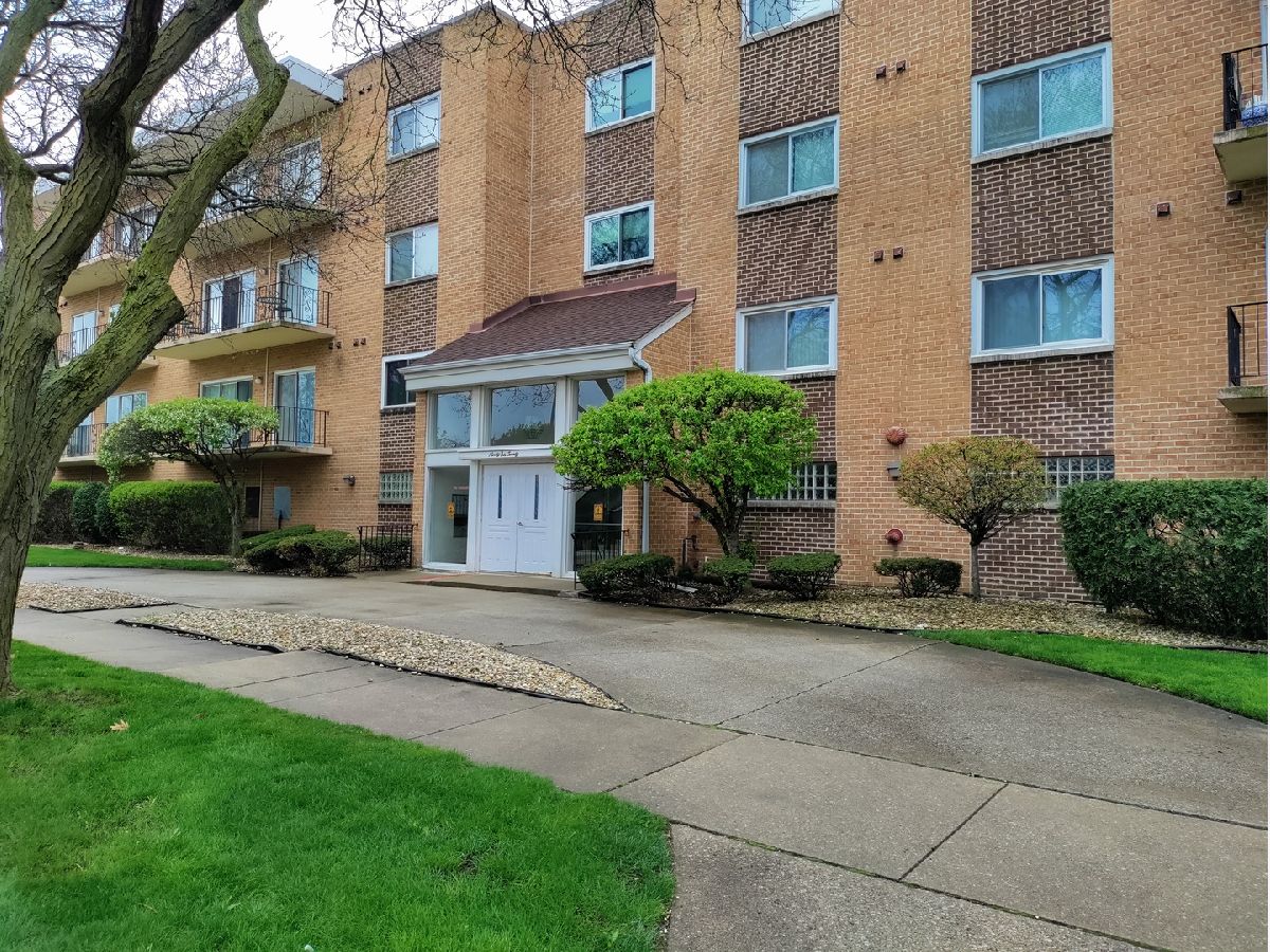 Condos & Townhomes Sold Elwood North Oak Lawn Illinois, 9620 Komensky