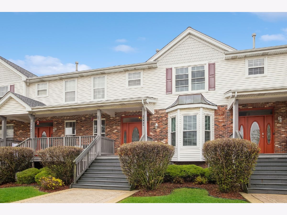 Townhomes Sold Lancaster Square Lombard Illinois, 1068 Kufrin