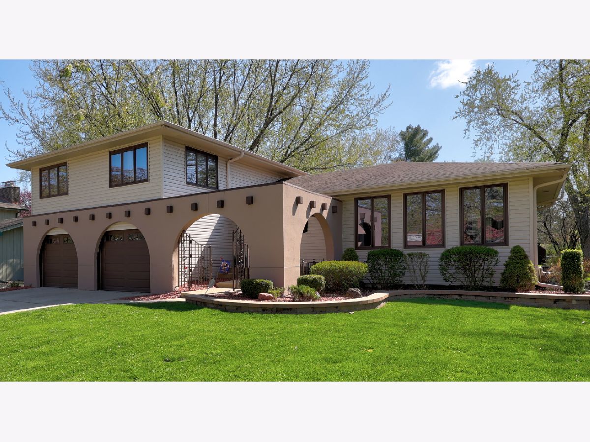 Homes Sold Williamsburg Commons Bartlett Illinois, 235 Little John