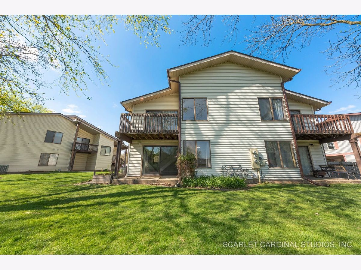 Condos & Townhomes Sold Cherrywood Village Bolingbrook Illinois, 9 Wildwood