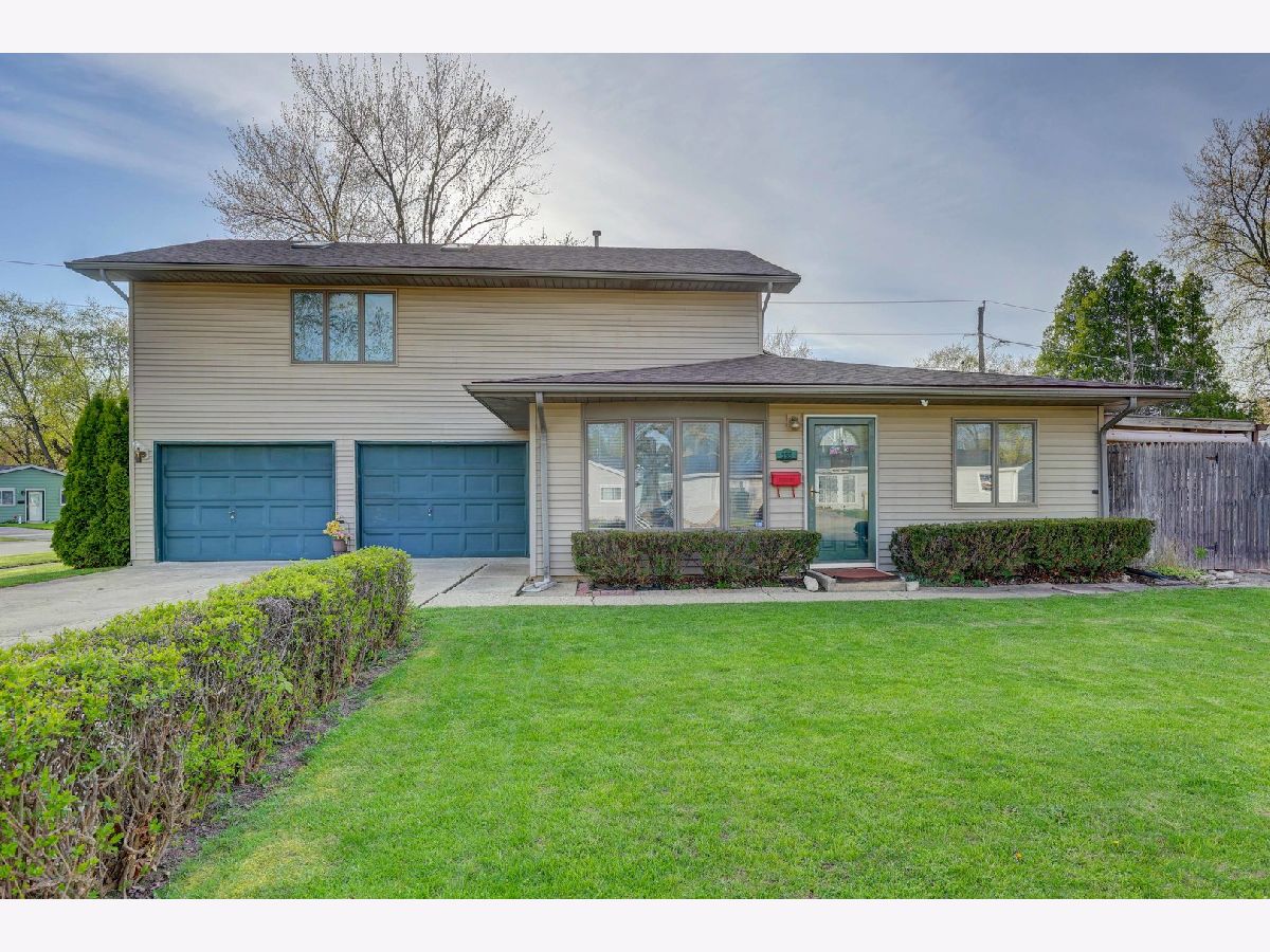 Homes Sold Larkdale Wauconda Illinois, 355 Larkdale Row