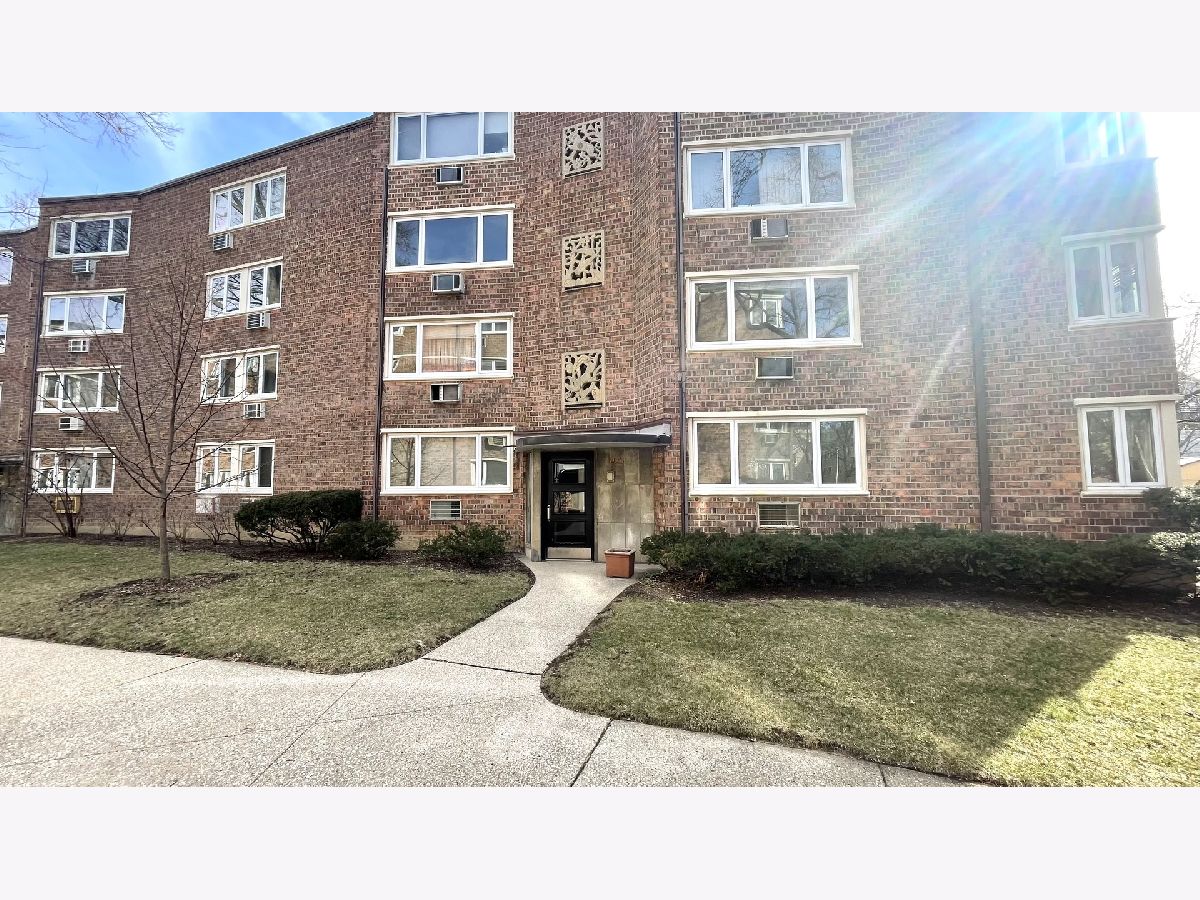 Condos & Townhomes Sold Winchester Hood Extension B Chicago Illinois, 6123 Winchester