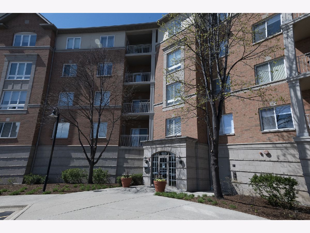 Condominiums Sold Turnberry Buffalo Grove Illinois, 125 Buffalo Grove