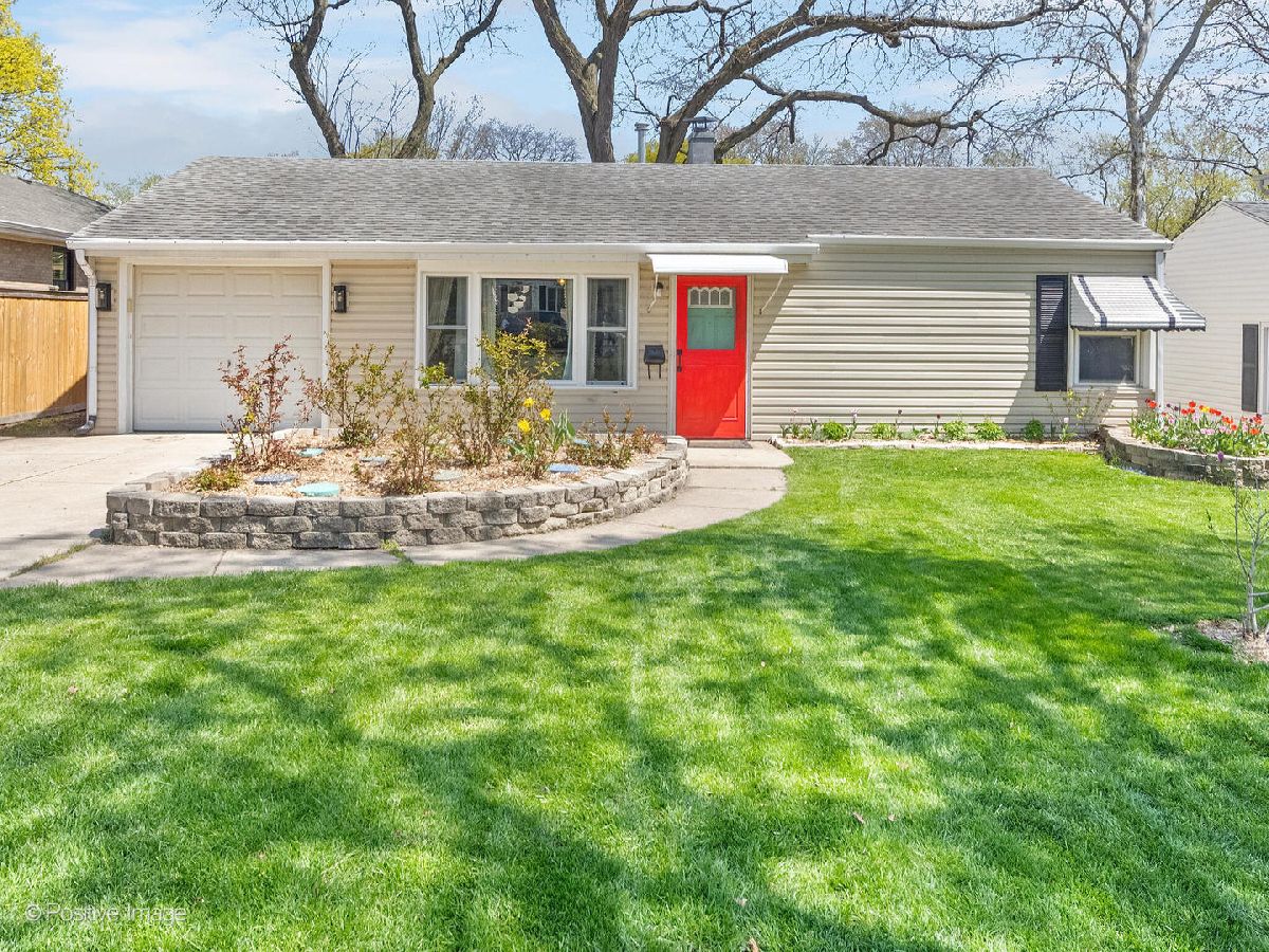 Homes Sold Lowell Manor Wheaton Illinois, 407 Kipling