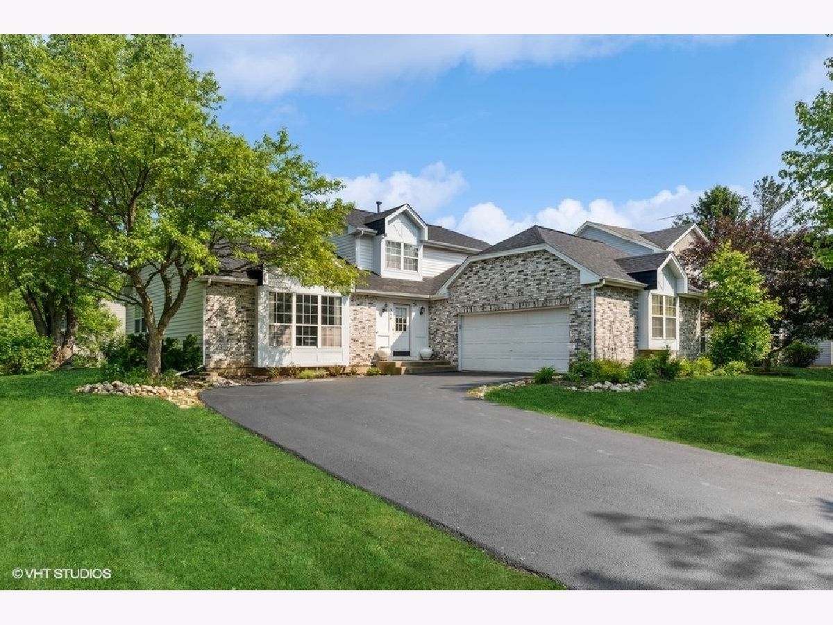 Homes Sold Country Trails Elgin Illinois, 340 Buckthorn