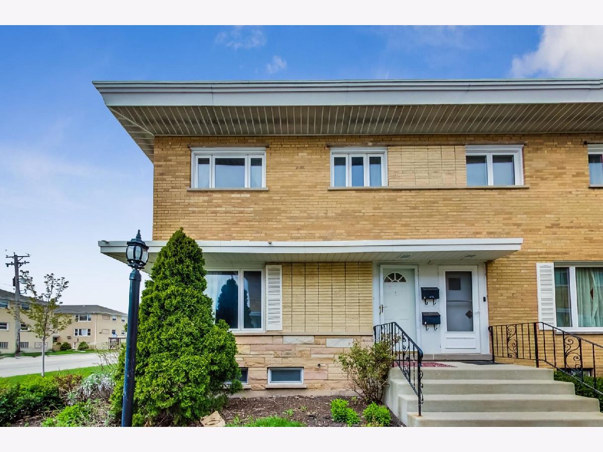 Homes & Condos & Townhomes Sold Brickman Norridge Illinois, 7840 Lawrence