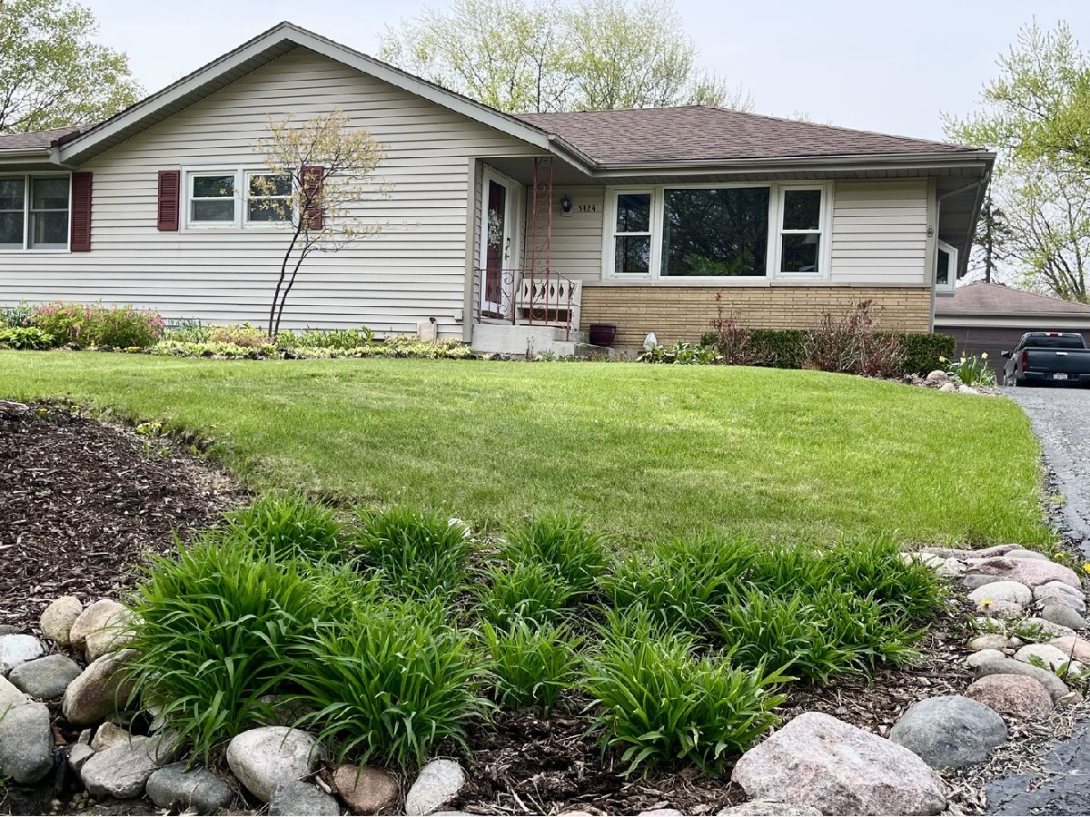 Homes Sold Oakview Lisle Illinois, 5324 Clover