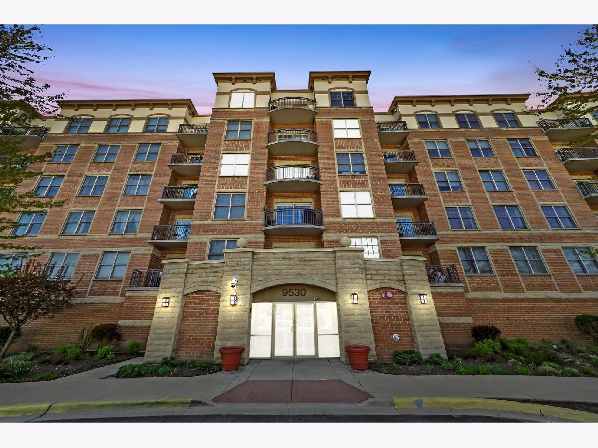 Condominiums Sold Prairie Town Center Oak Lawn Illinois, 9530 Cook