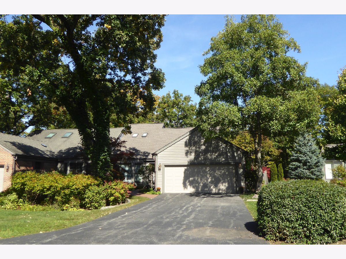 Townhomes Sold Armour Woods Lake Bluff Illinois, 41 Warrington