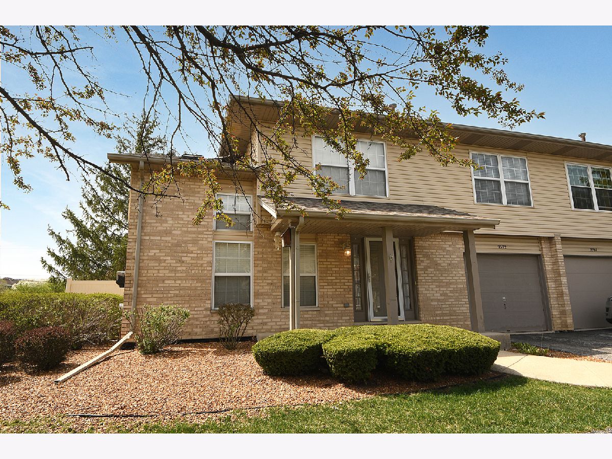  Rented Orland Hills Illinois, 9392 Meadowview