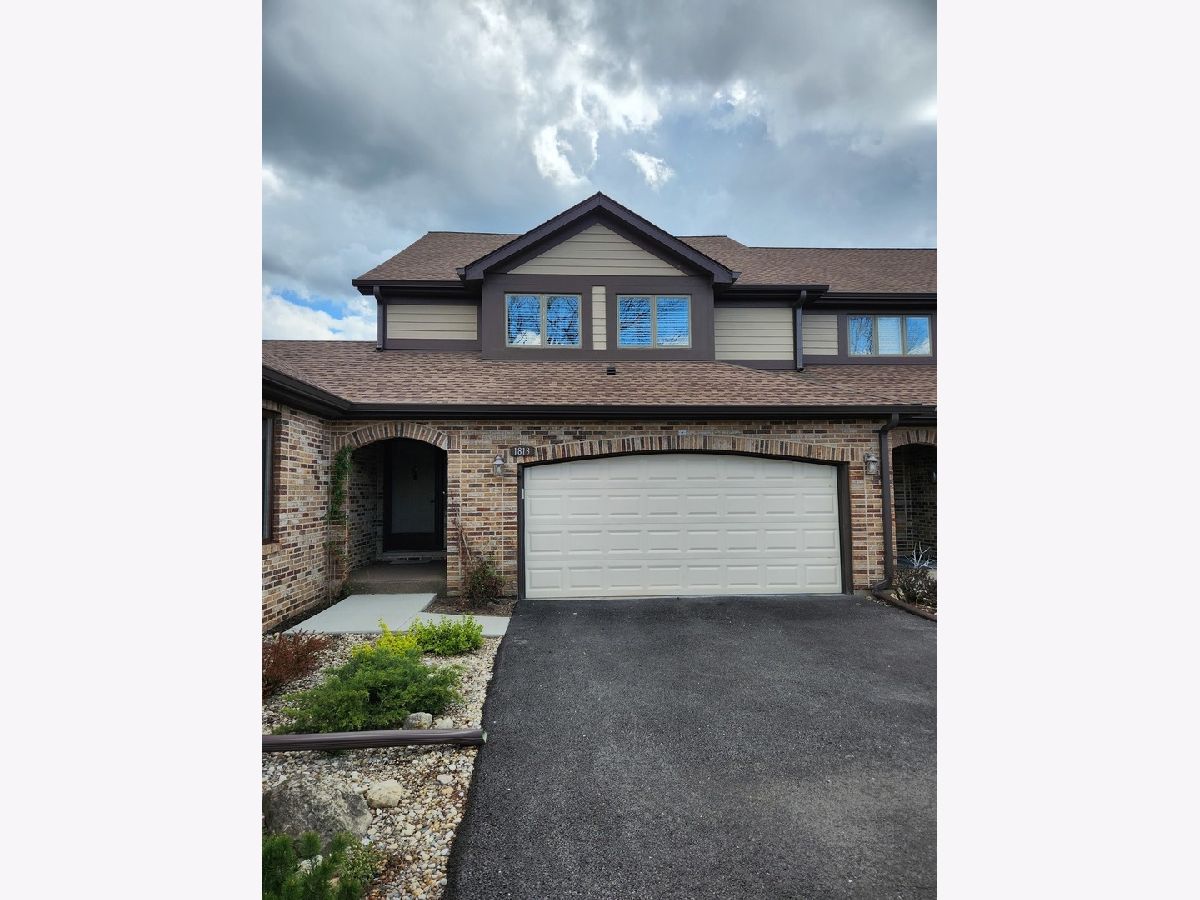 Townhomes & Condos & Homes Sold Villa Olivia Bartlett Illinois, 1813 Golf View