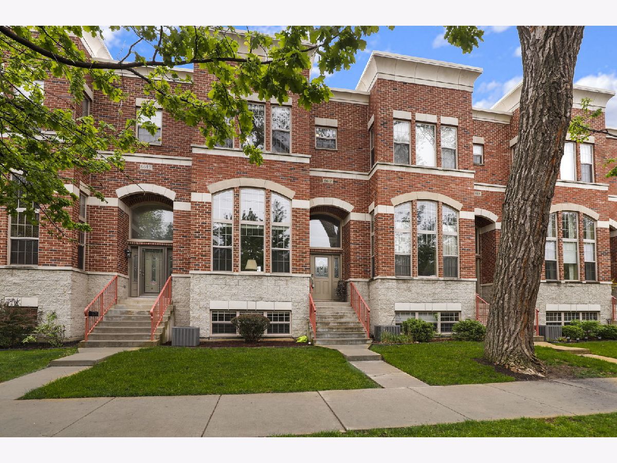 Condominiums & Homes Sold One Nottingham Place Chicago Illinois, 6617 64th