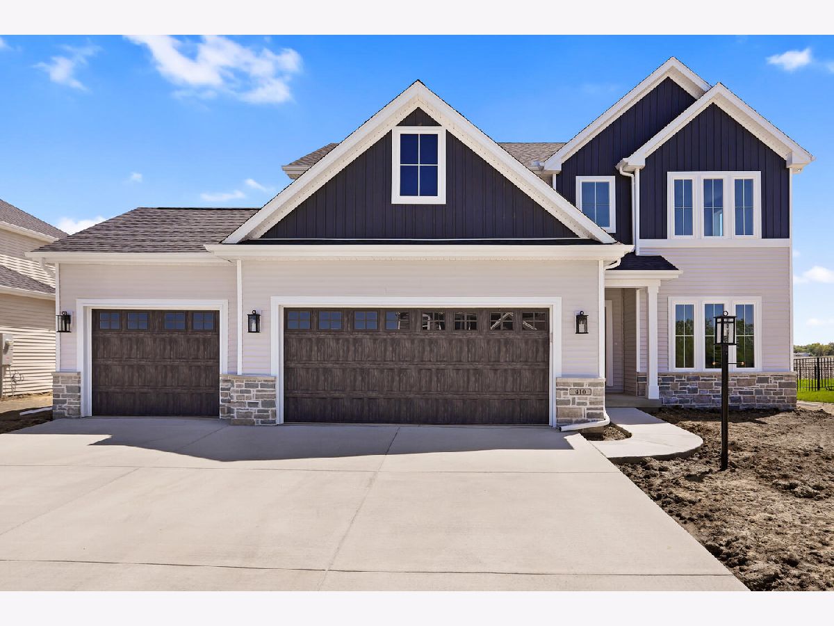 Homes & Condos & Townhomes Sold Liberty On The Lakes Savoy Illinois, 410 Harpers Ferry