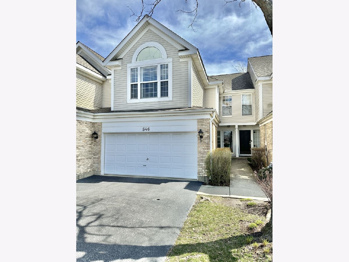 Townhomes Sold Citadel On The Pond Westmont Illinois, 546 Citadel