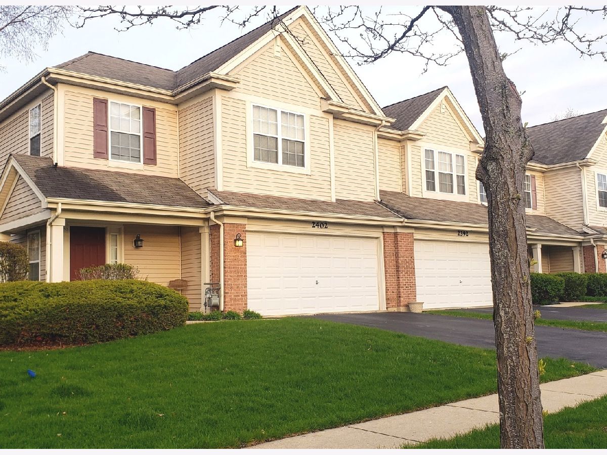 Townhomes & Condos Rented Coventry Lake In The Hills Illinois, 2402 Claremont