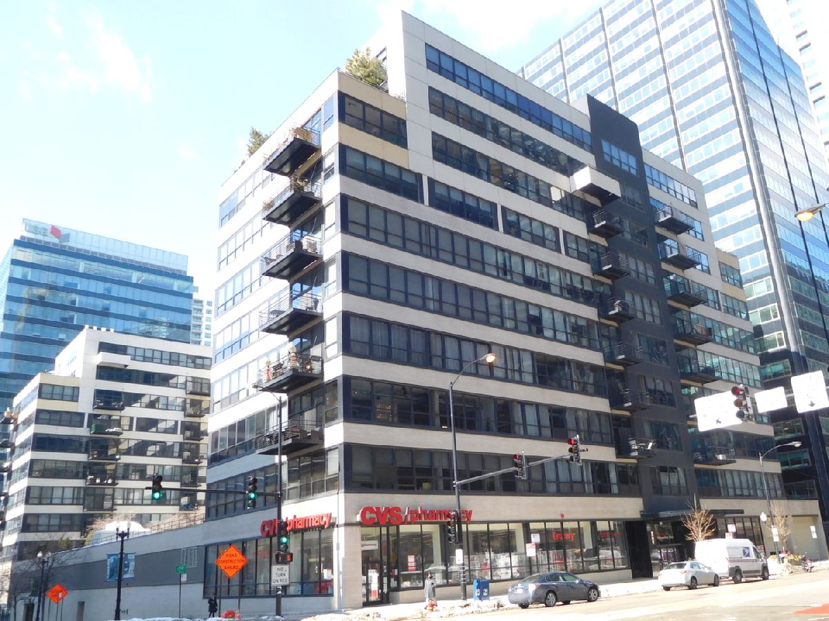 Condominiums Rented Metropolitan Place Chicago Illinois, 130 Canal