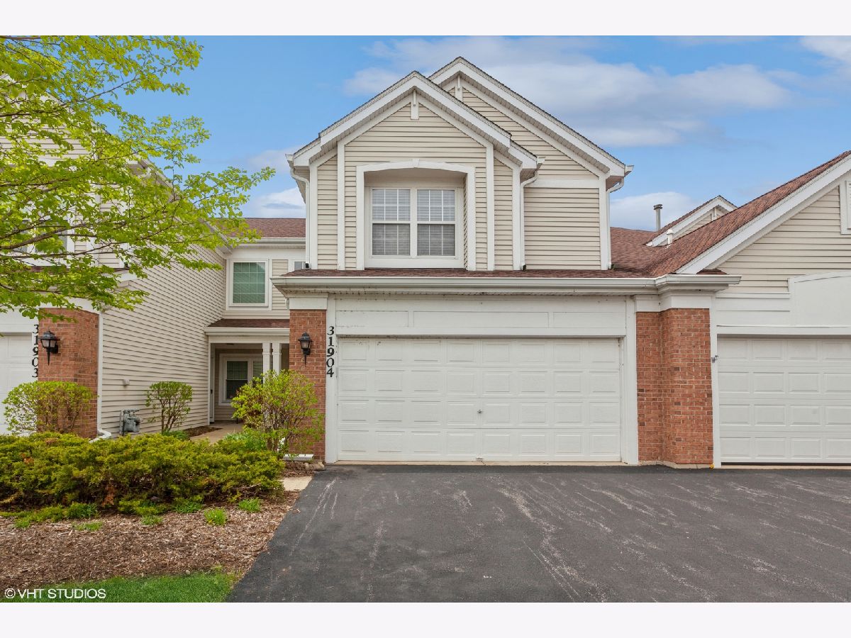 Townhomes Sold Cantera Village Warrenville Illinois, 31904 Millard