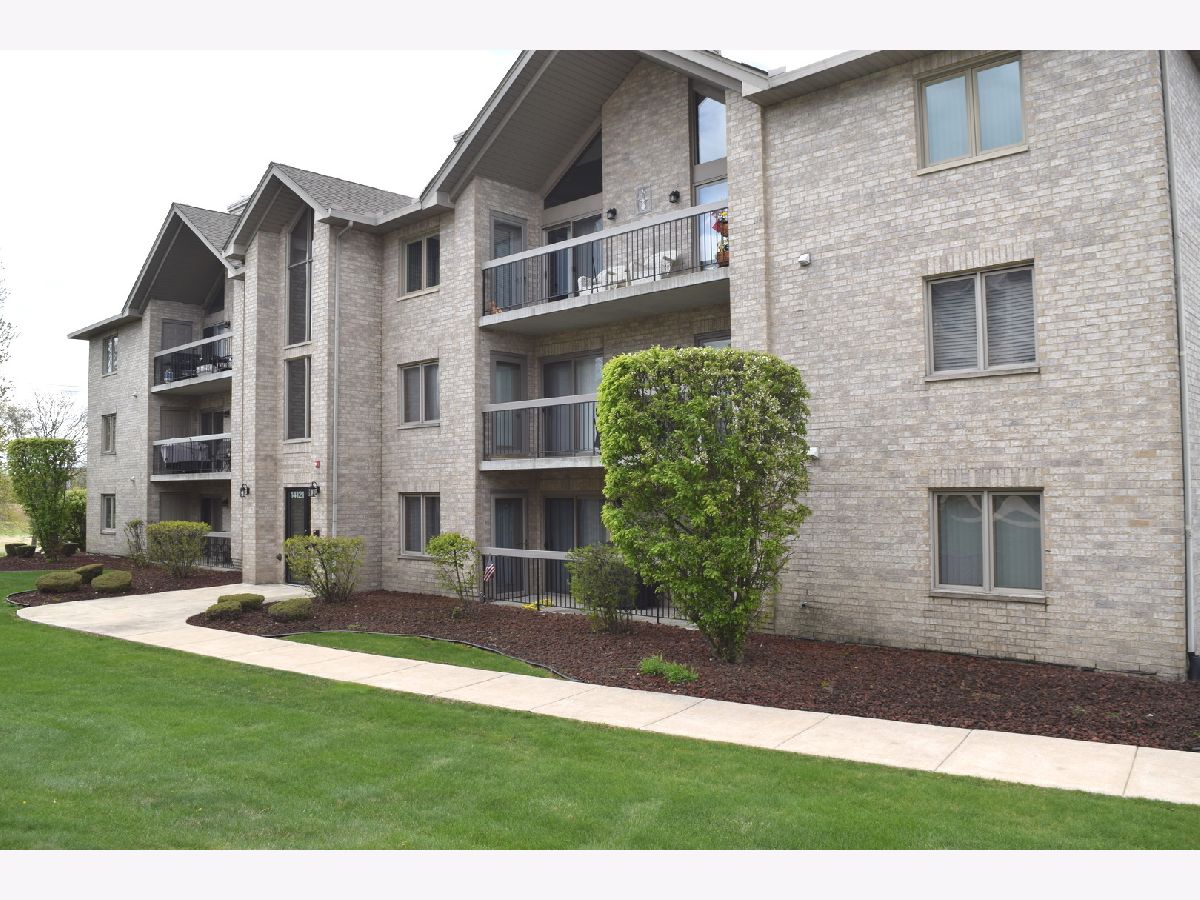 Condos & Townhomes & Homes Sold Creekside Of Springcreek Orland Park Illinois, 14121 Norwich
