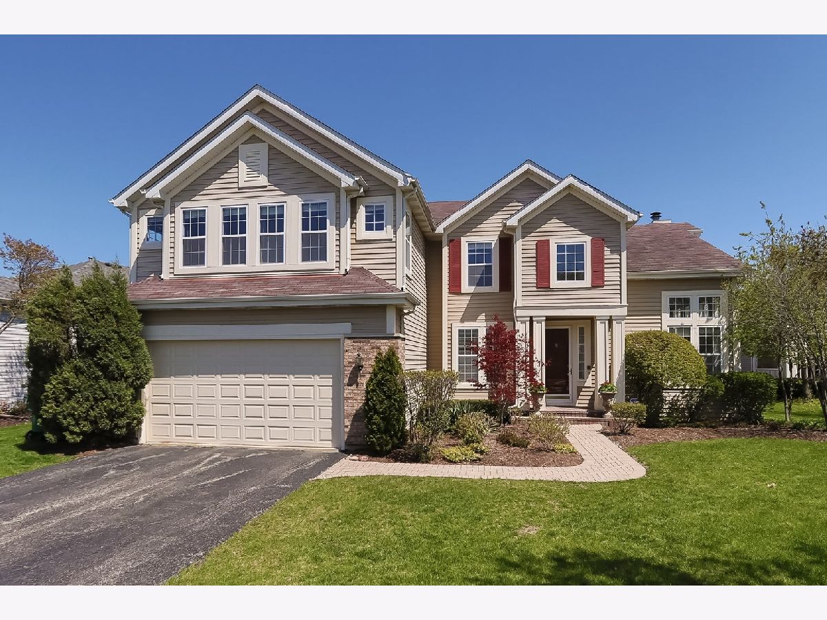 Homes Sold Mirielle Buffalo Grove Illinois, 2211 Miramar