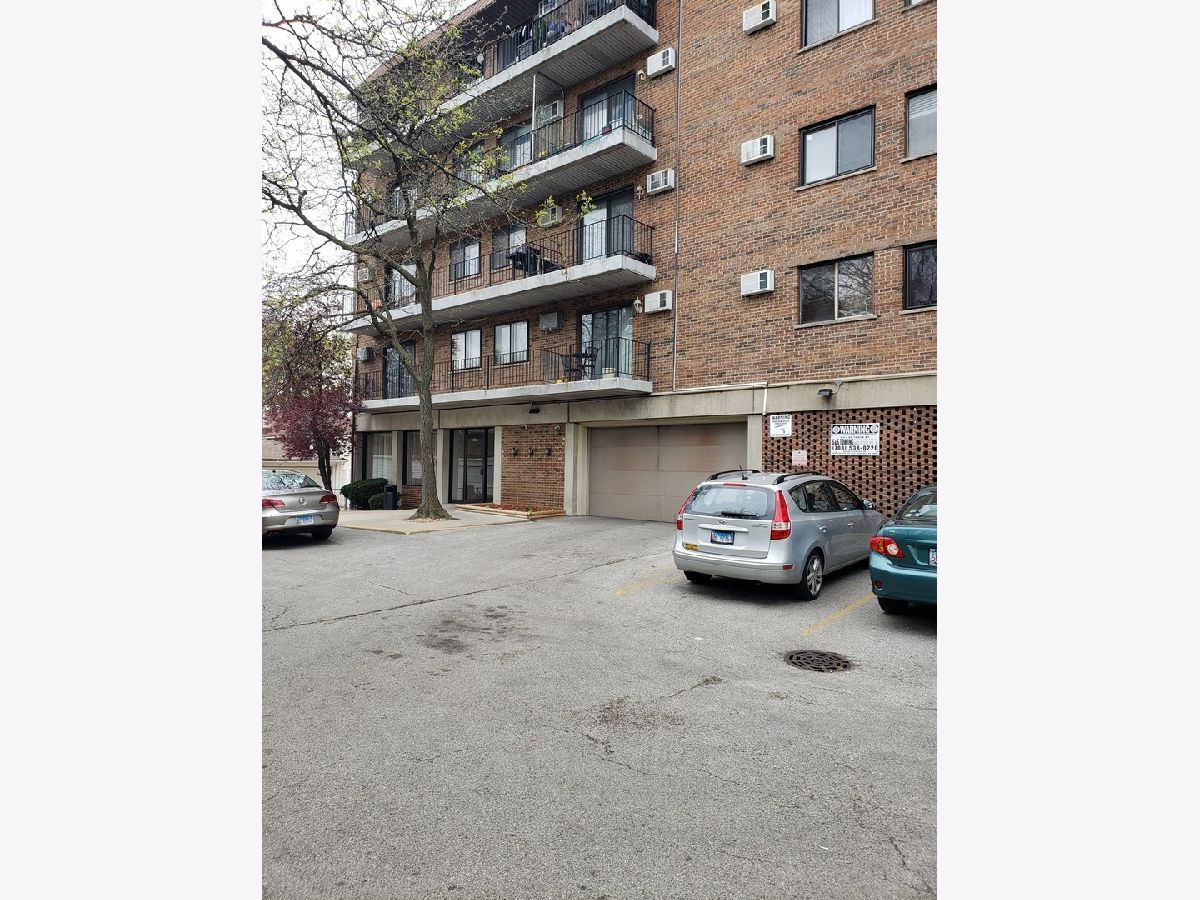 Condominiums & Homes Rented Oakfield West Chicago Illinois, 2320 Nordica