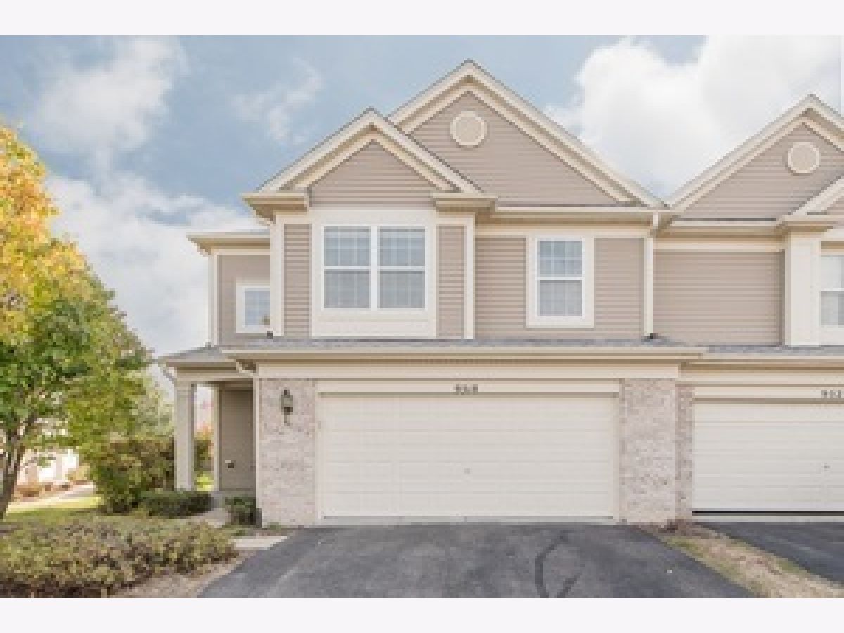 Homes & Townhomes & Condos Rented Covington Lakes Huntley Illinois, 9518 Rainsford