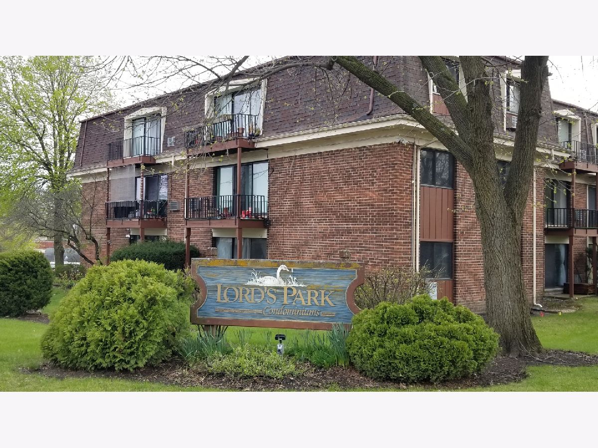 Homes & Condominiums Sold Lords Park Elgin Illinois, 765 Terrace