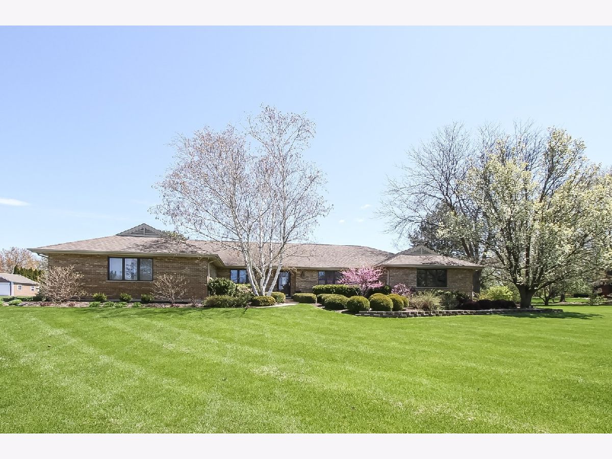 Homes Sold Lochanora Hawthorn Woods Illinois, 25681 Somerset