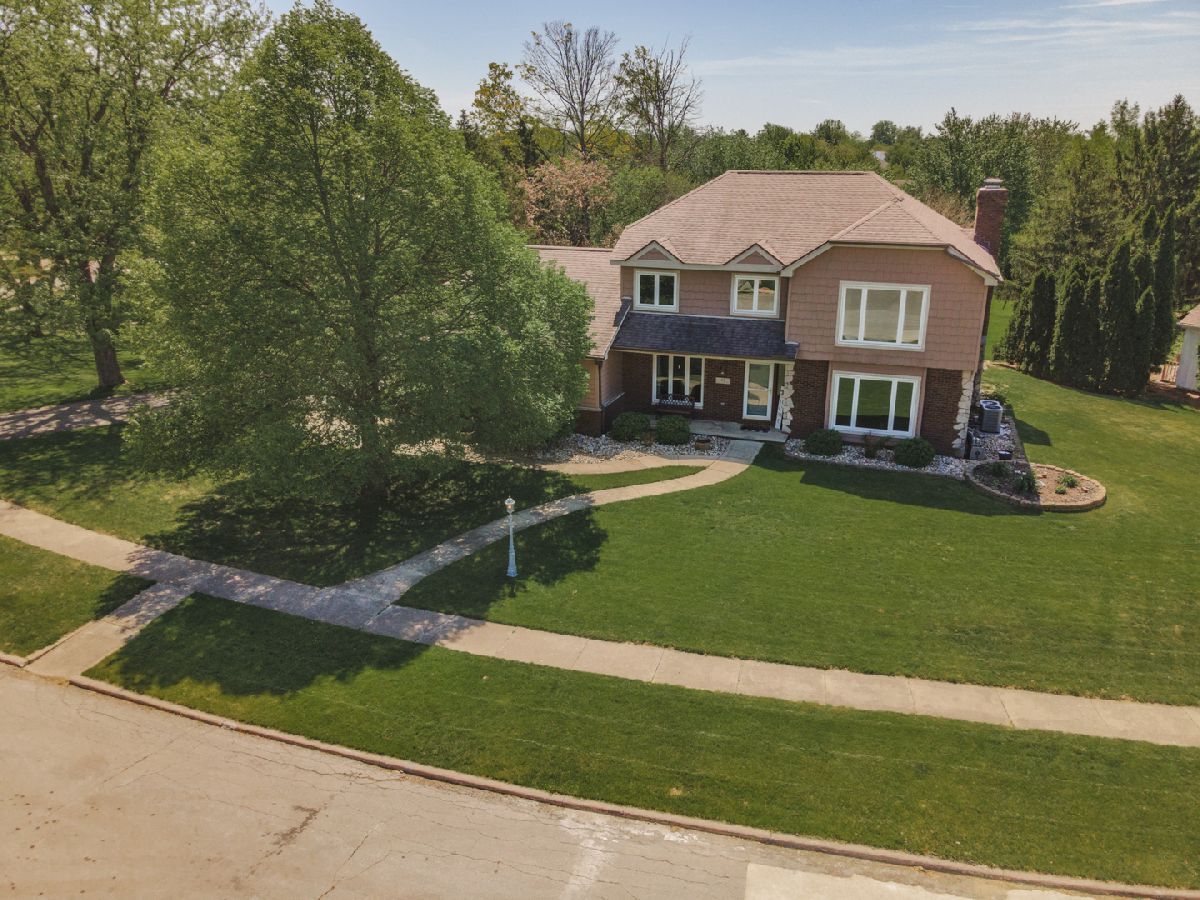Homes & Condos & Townhomes Sold Brookridge Bloomington Illinois, 35 Pendleton