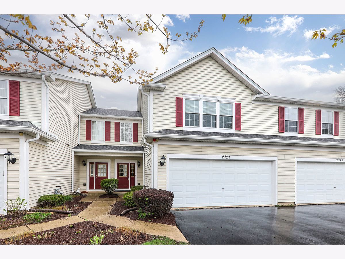 Townhomes & Condos Rented Kingspointe Naperville Illinois, 2727 Mcclennan