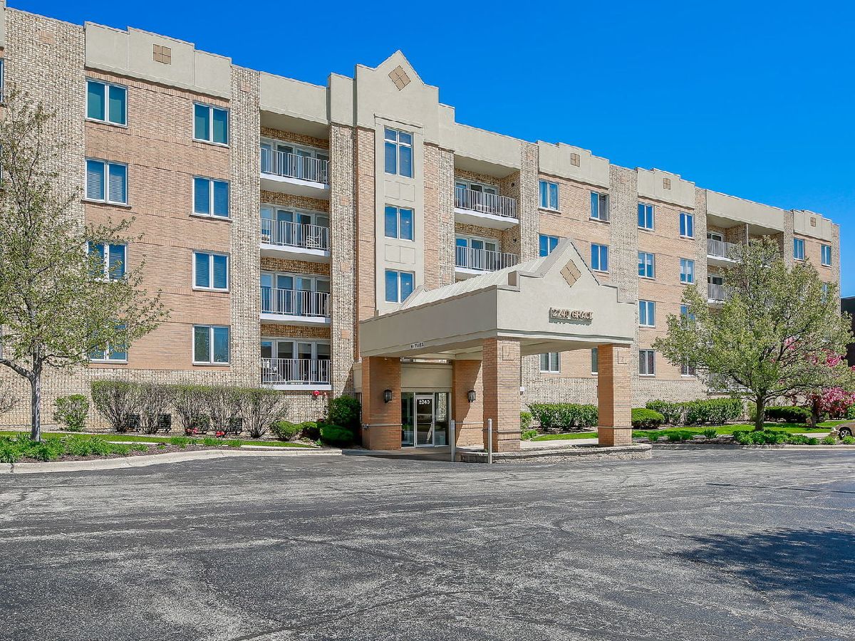 Condominiums & Homes Sold Liberty Square Lombard Illinois, 2240 Grace
