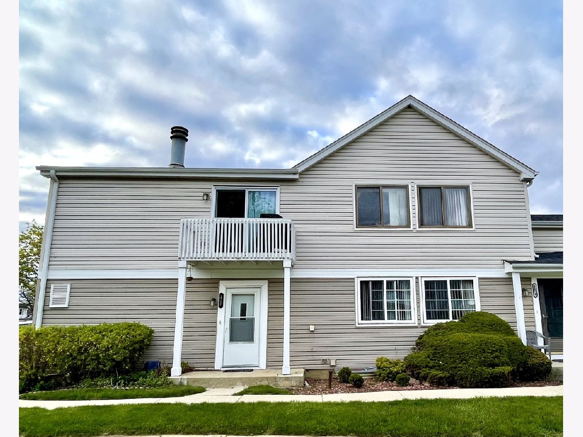 Townhomes & Condos Sold Inverrary West Palatine Illinois, 2077 Ginger