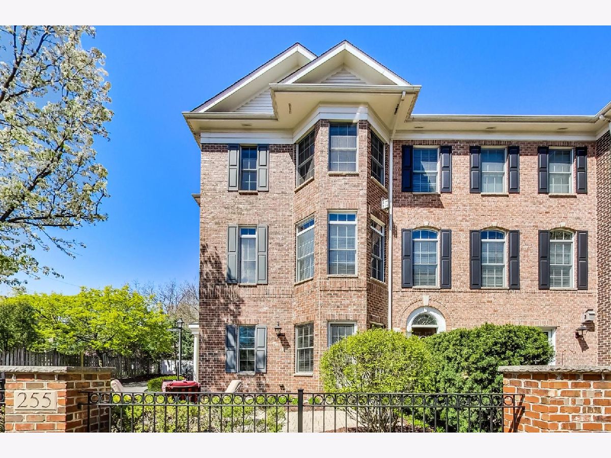 Townhomes & Homes Sold Naperville Station Naperville Illinois, 255 Box Car