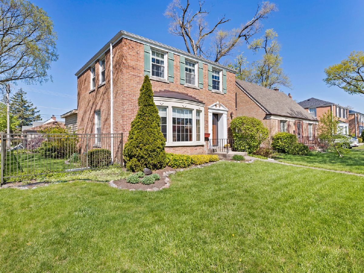  Sold Westchester Illinois, 1656 Manchester