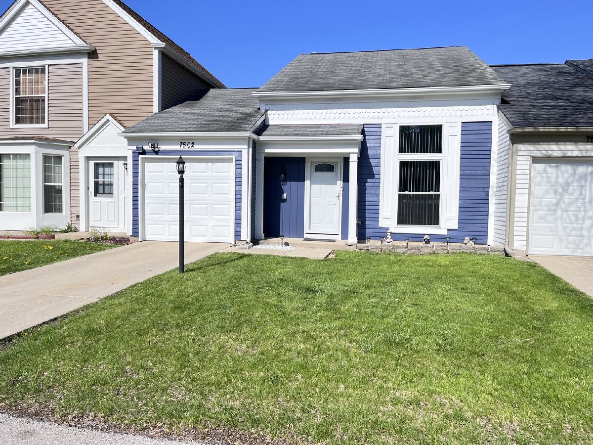 Townhomes Sold Hartford Square Hanover Park Illinois, 7502 Harrison