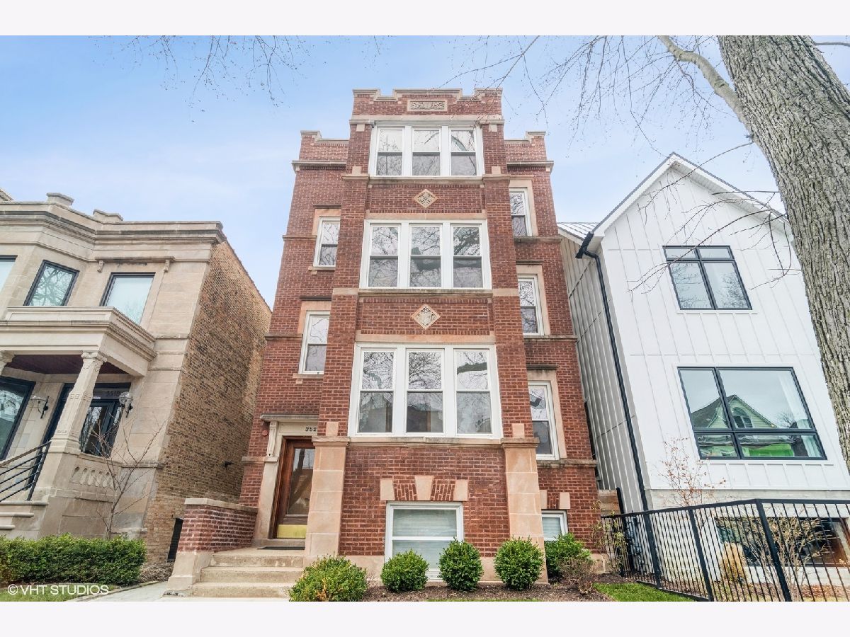 Condos & Townhomes & Homes Rented Roscoe Village Chicago Illinois, 3522 Leavitt