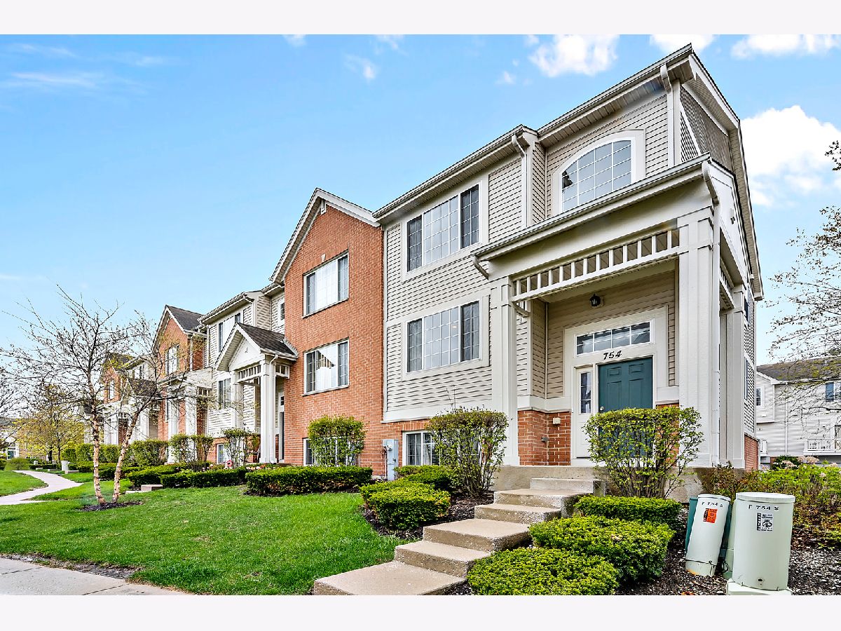 Townhomes Sold Concord Commons Ii Des Plaines Illinois, 754 Sanborn