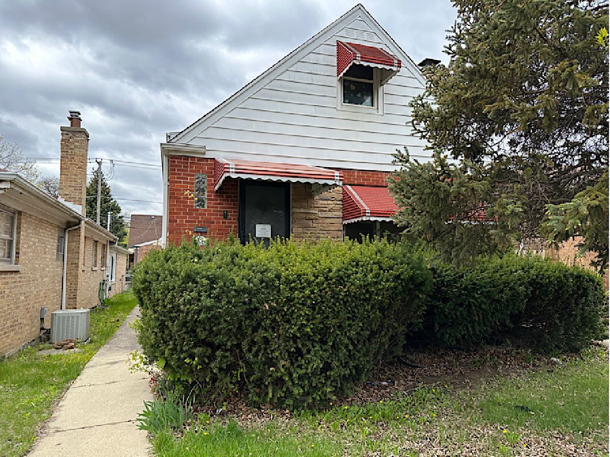 Homes & Condominiums Sold Forest Glen Chicago Illinois, 5342 Cicero