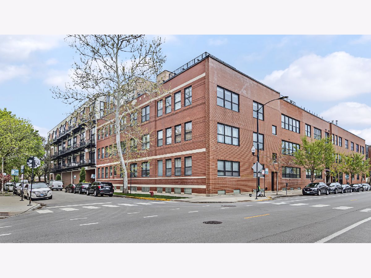 Condominiums Sold Willow Square Chicago Illinois, 2012 Saint Paul