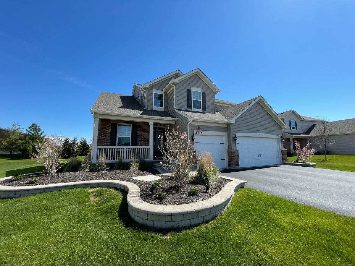 Homes Rented Amber Meadows Hoffman Estates Illinois, 5776 Chatham