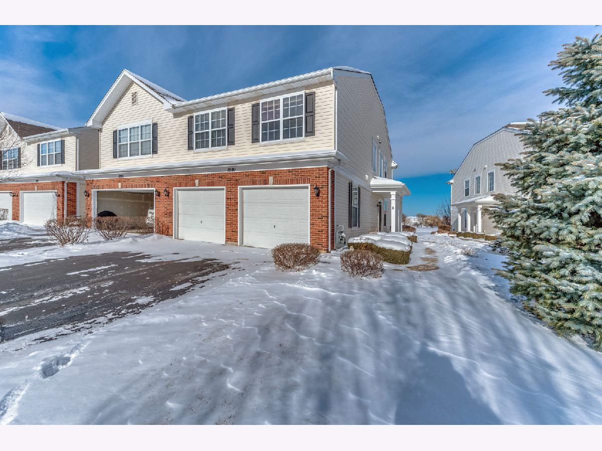 Townhomes & Condos & Homes Sold The Pointe At Fieldstone Romeoville Illinois, 1980 Cobblestone