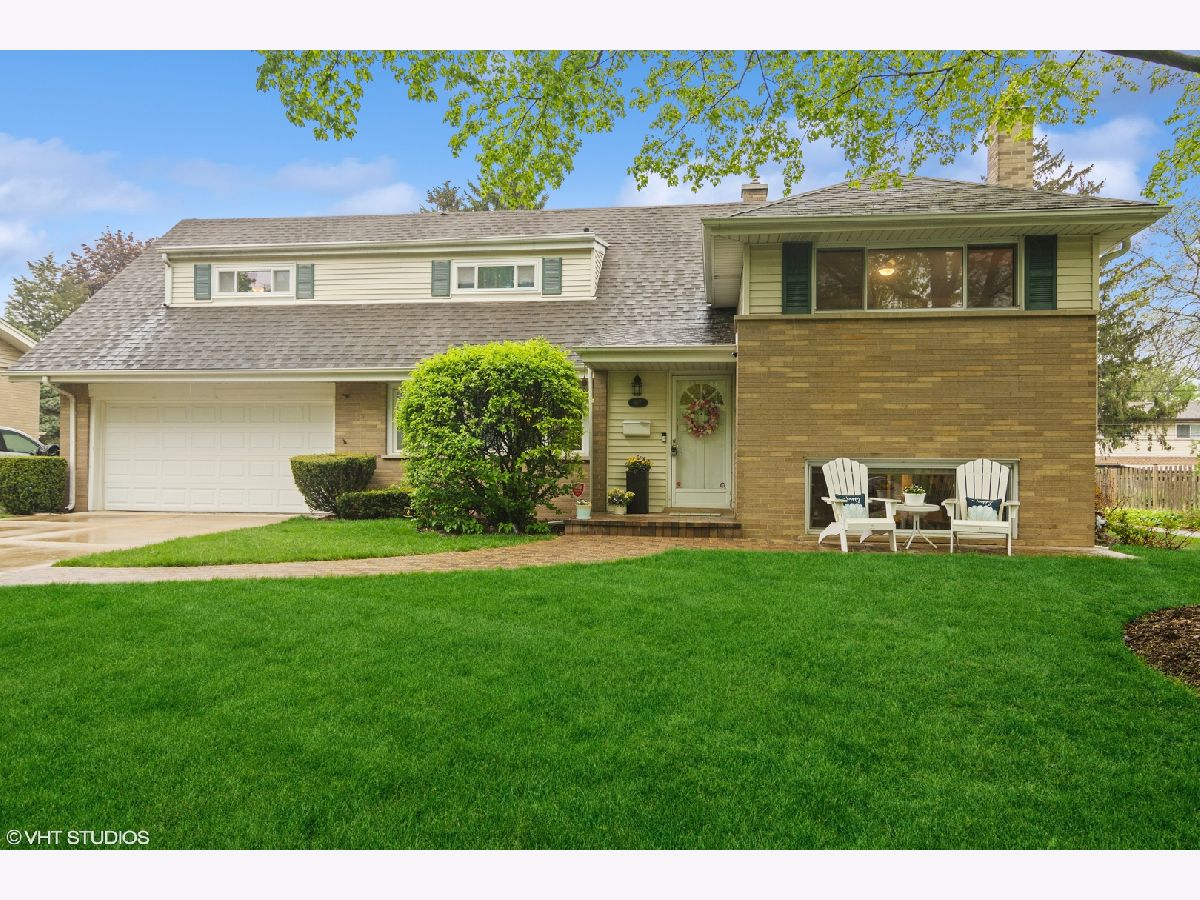 Homes & Townhomes & Condos Sold Lions Park Mount Prospect Illinois, 617 George