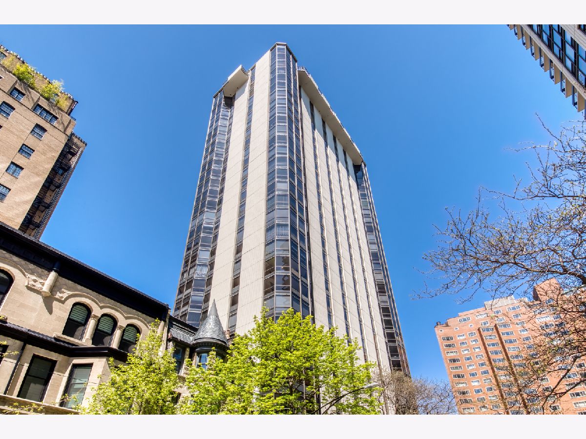 Condominiums Sold Ritchie Tower Chicago Illinois, 1310 Ritchie