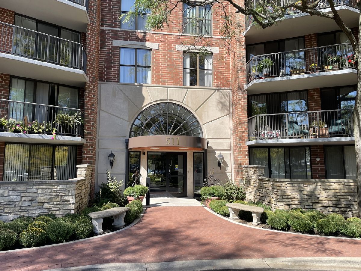 Condominiums Rented Riverplace Naperville Illinois, 511 Aurora