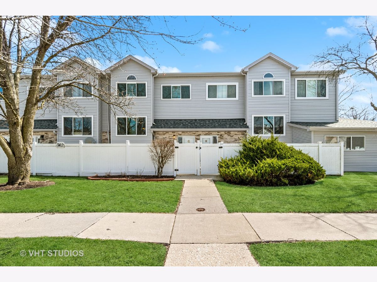 Townhomes & Condos Sold Fox Chase Aurora Illinois, 362 Park Ridge